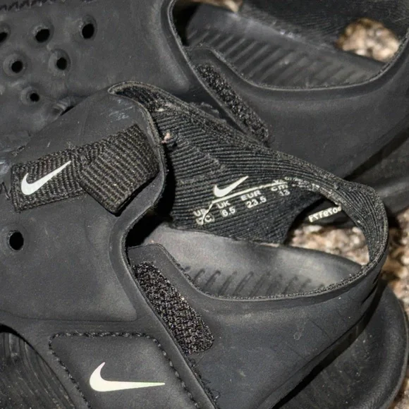 Nike Kids Black Sandals size 7C - Picture 4 of 9